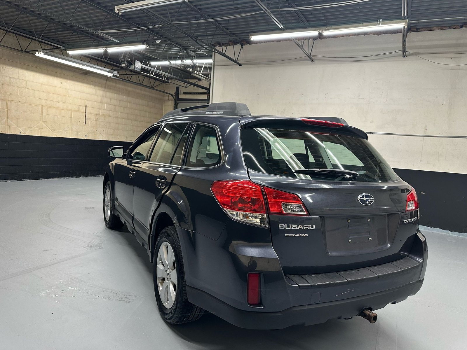 								Subaru Outback 2012 full									