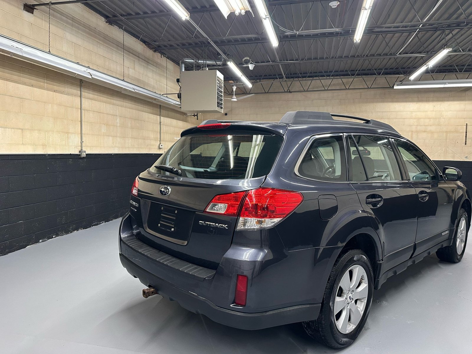 								Subaru Outback 2012 full									