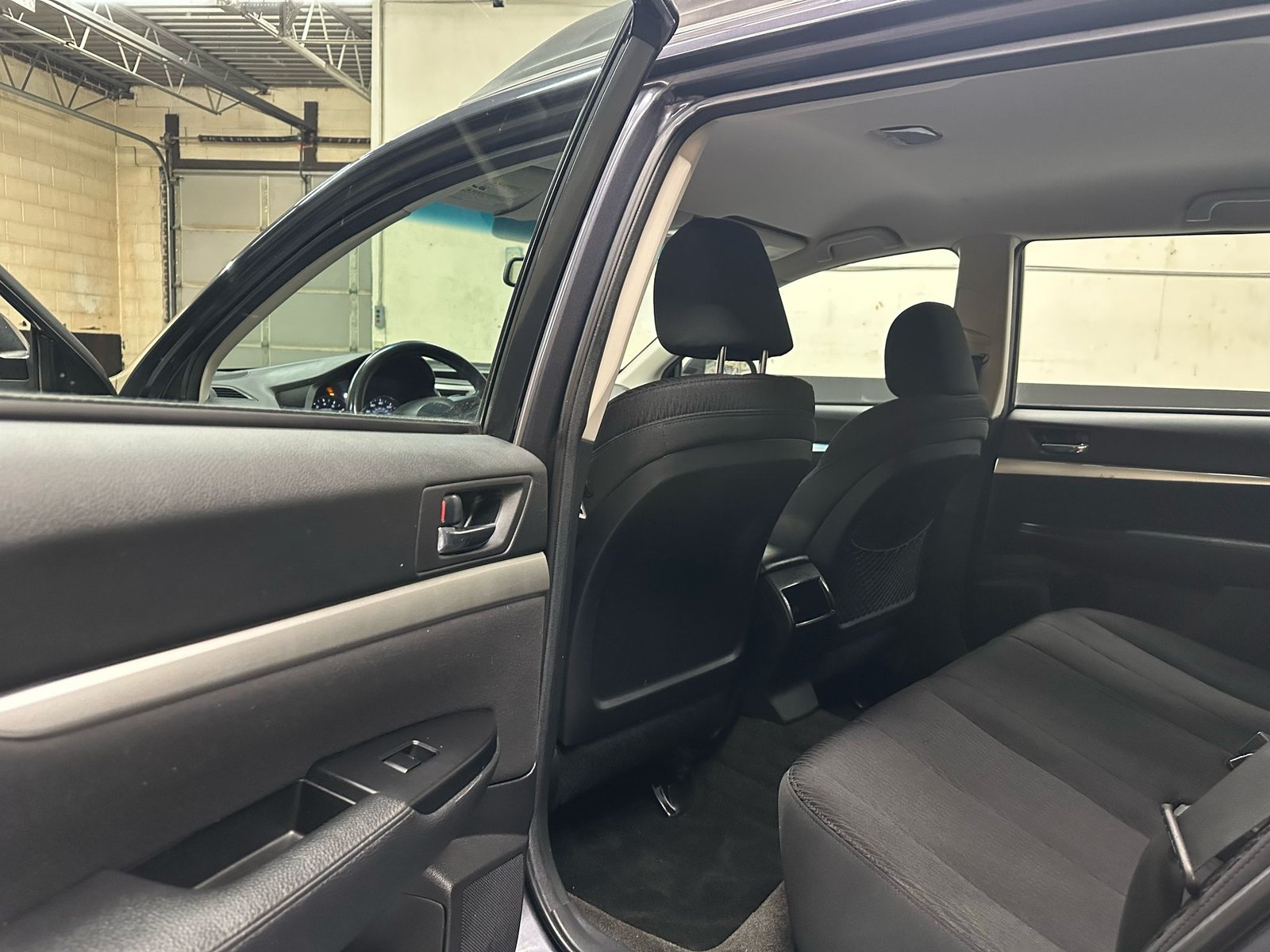 								Subaru Outback 2012 full									