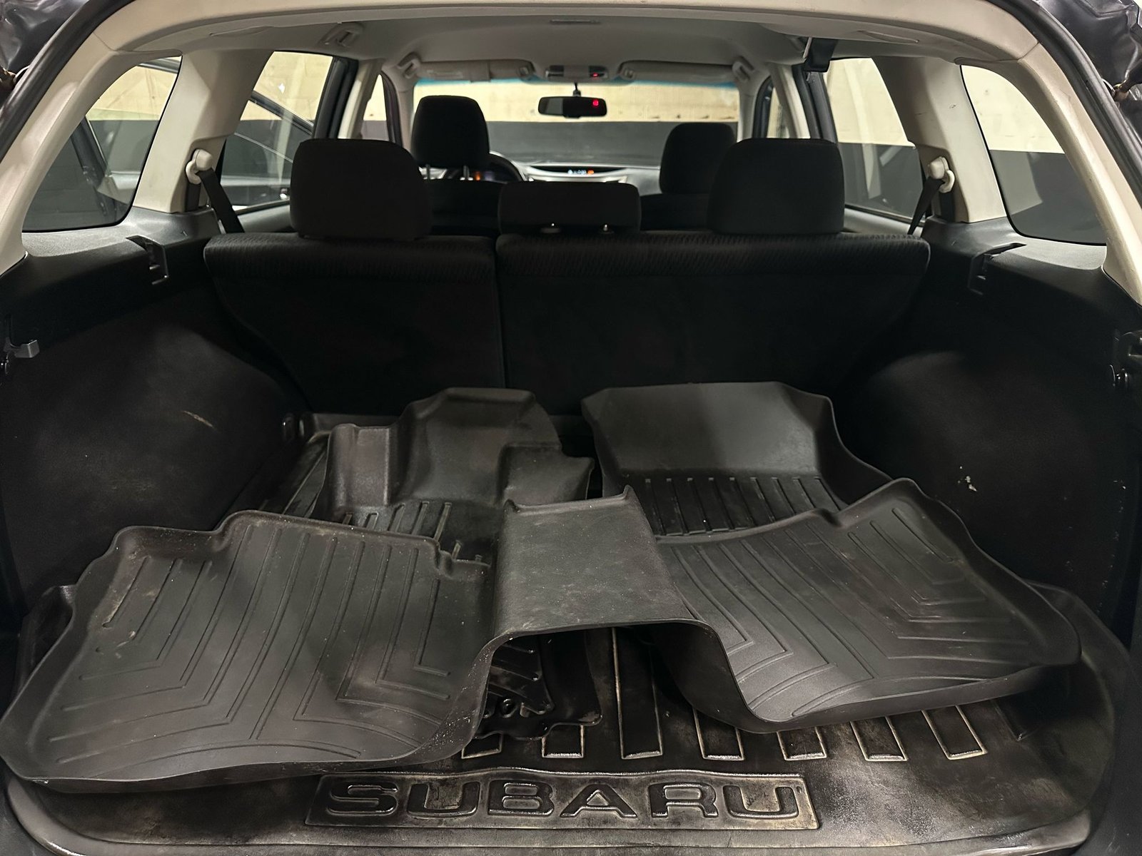 								Subaru Outback 2012 full									