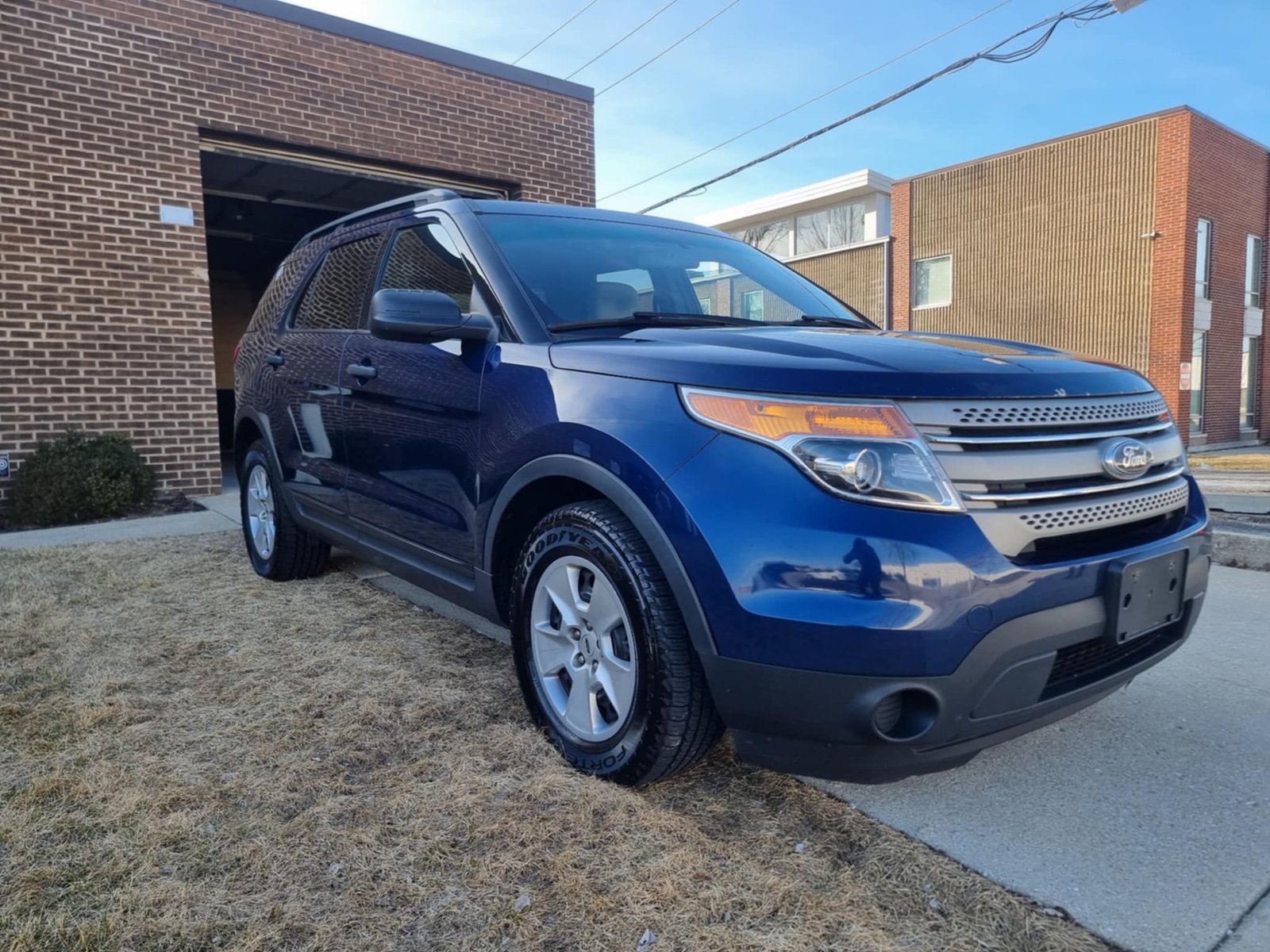 								Ford Explorer 2012 full									