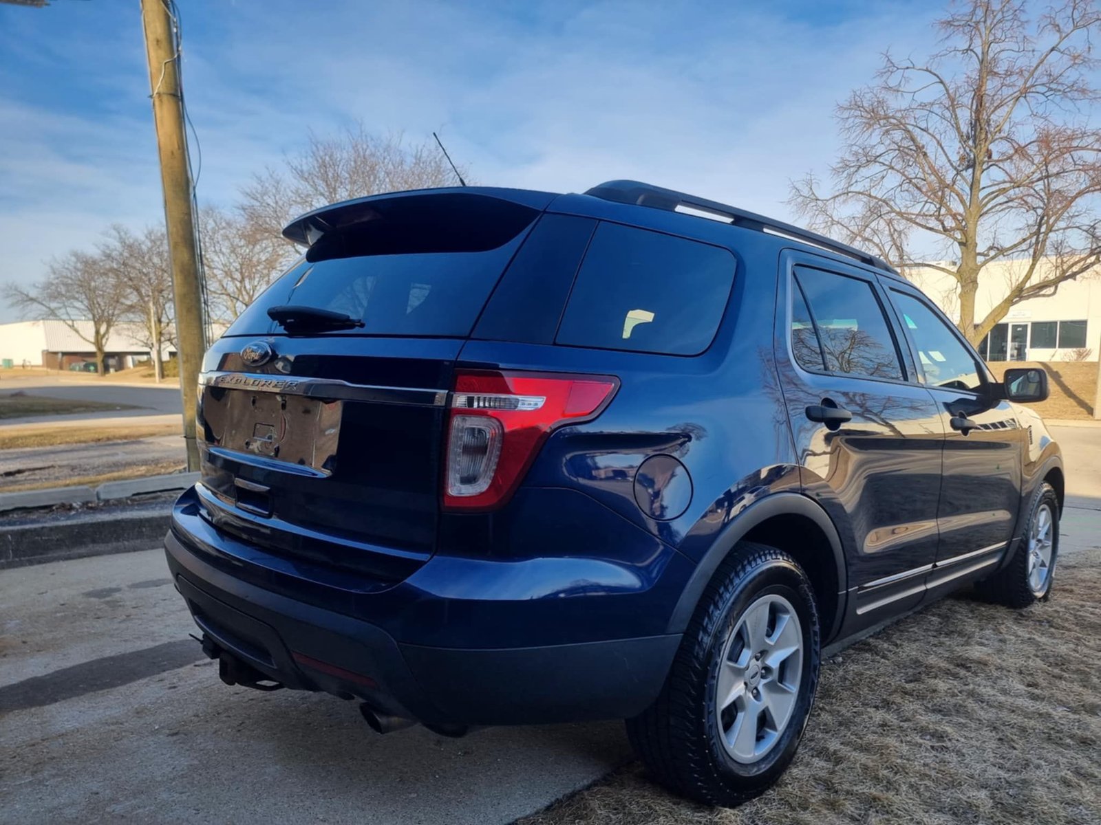 								Ford Explorer 2012 full									