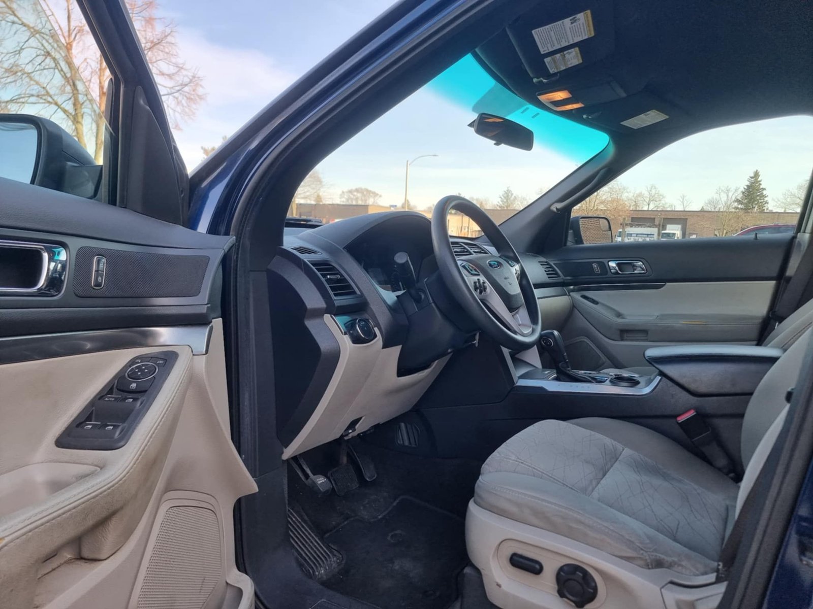 								Ford Explorer 2012 full									