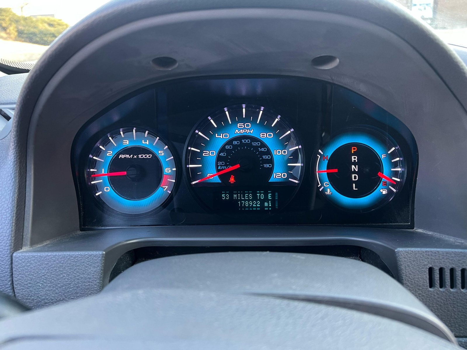 								Ford Fusion 2011 full									