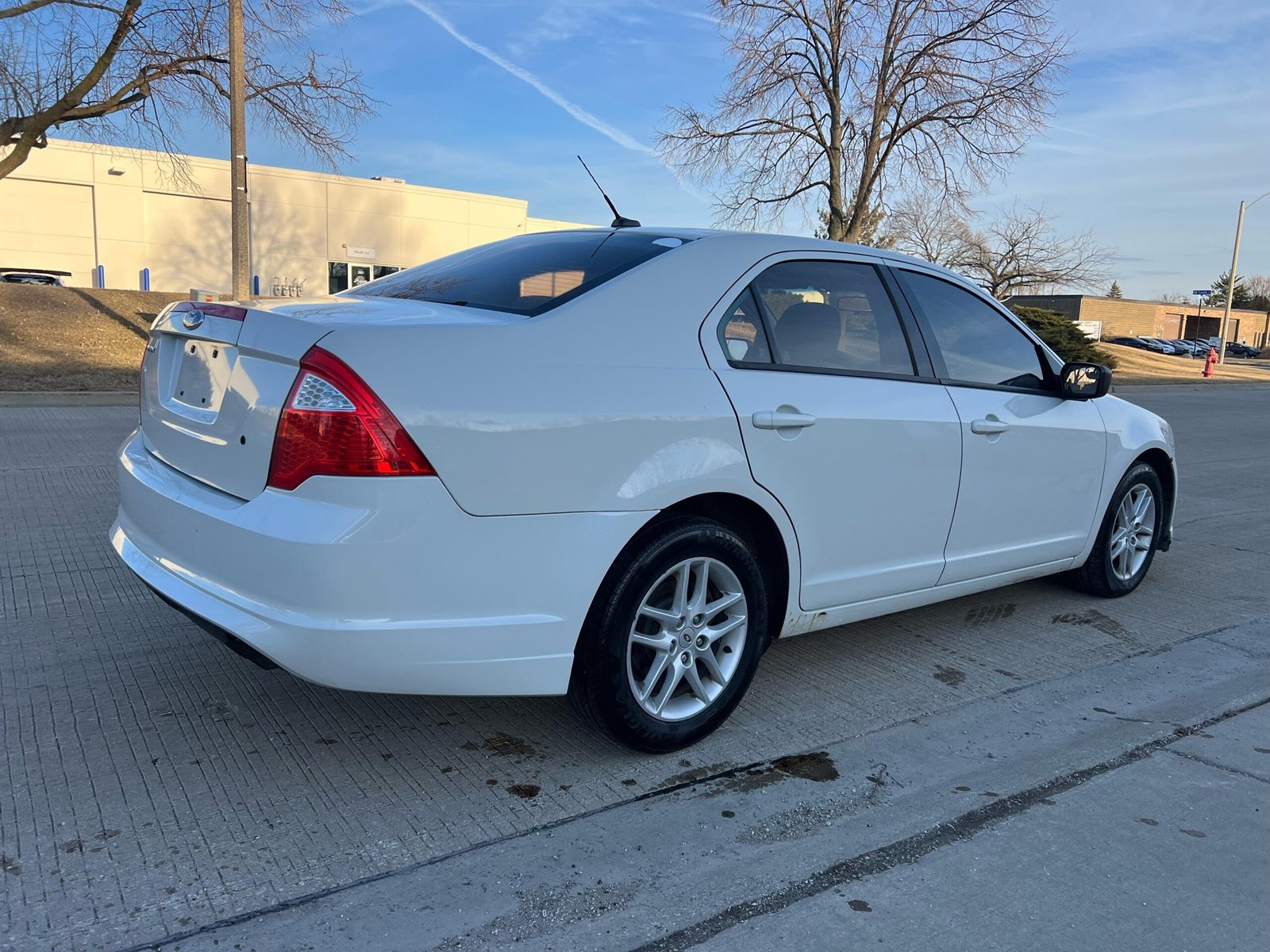 								Ford Fusion 2011 full									