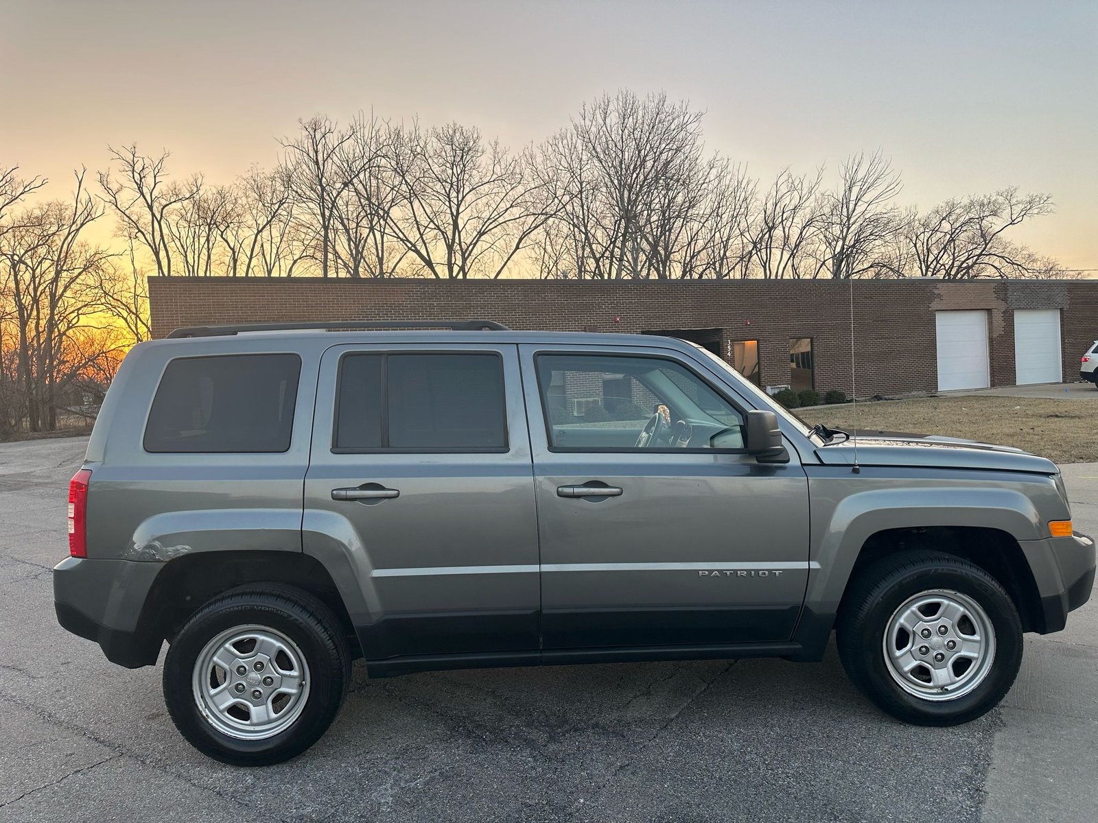 								Jeep Patriot 2012 full									