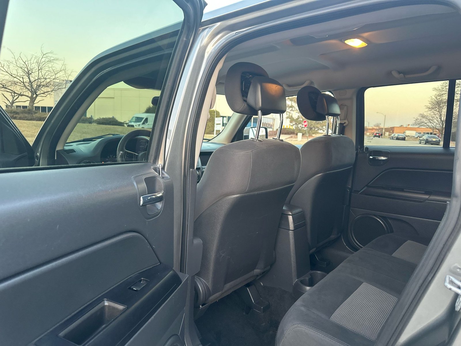 								Jeep Patriot 2012 full									