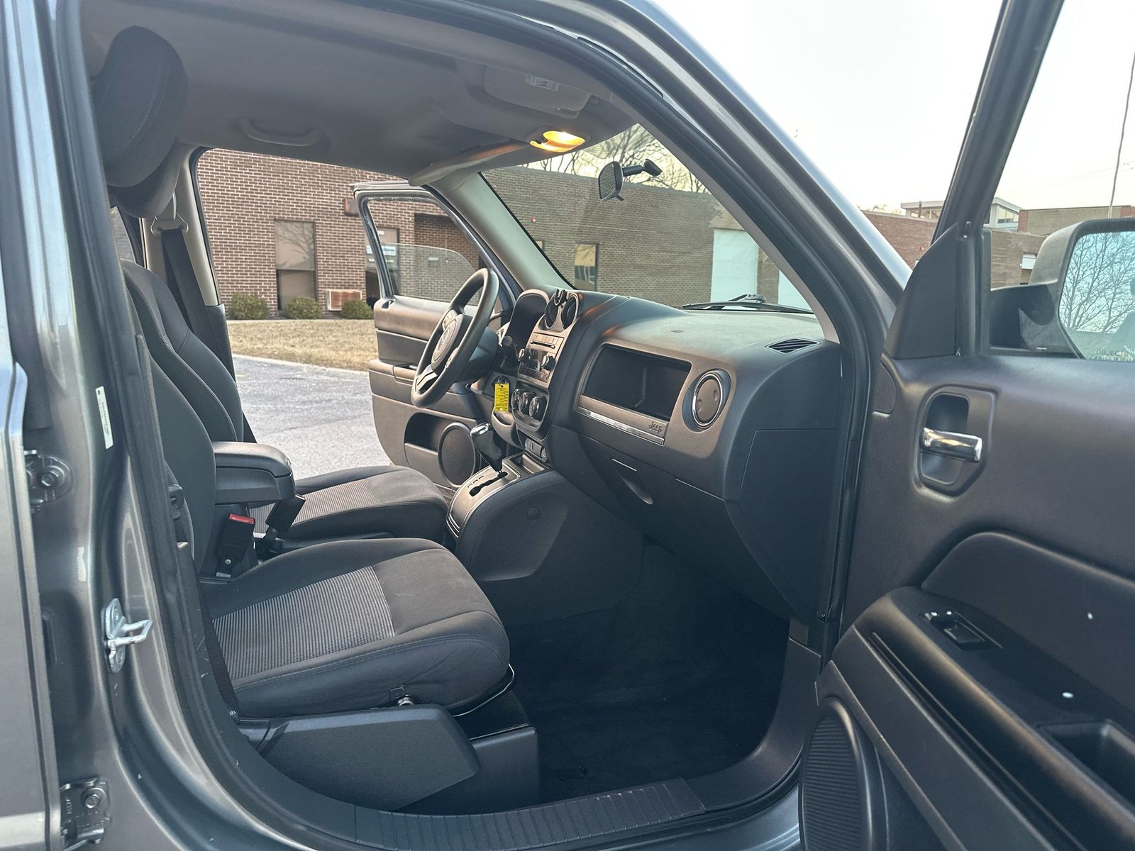 								Jeep Patriot 2012 full									