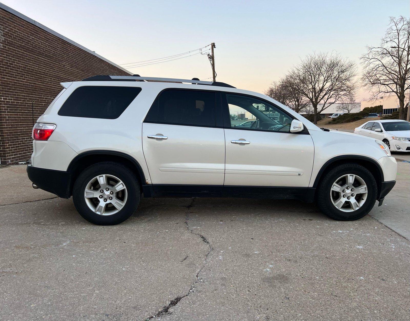 								GMC Acadia 2010 full									
