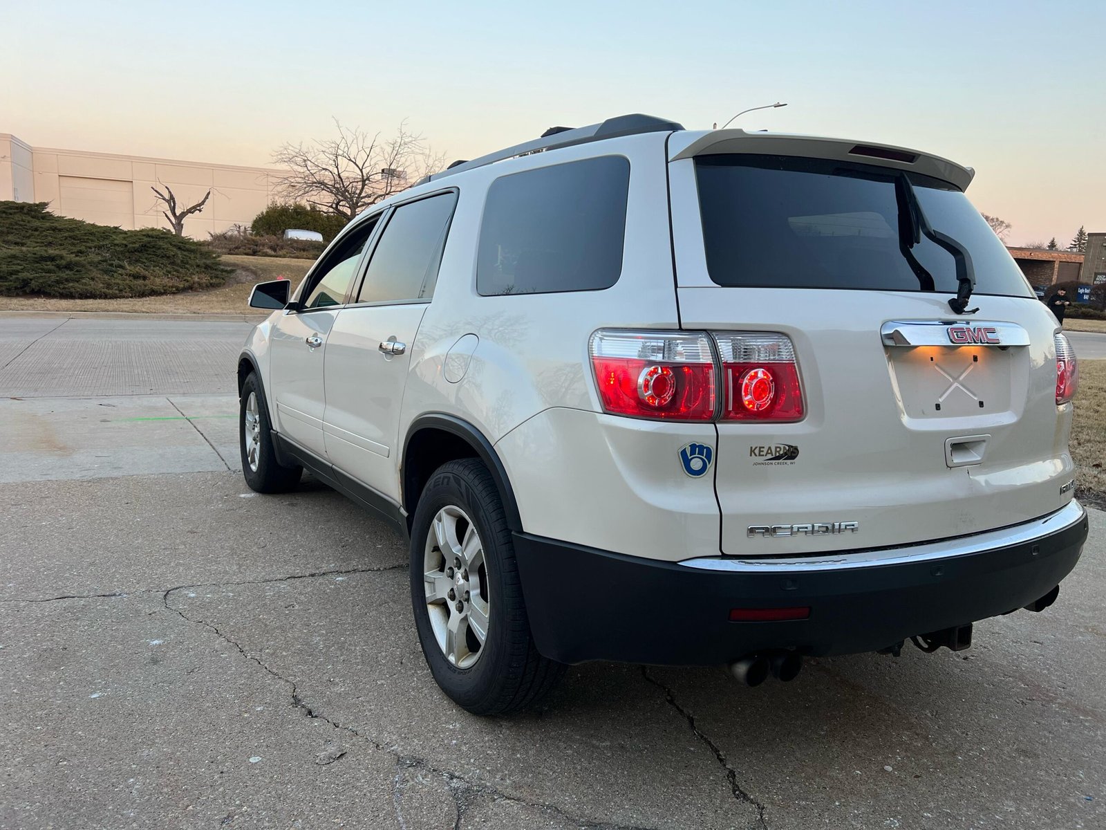 								GMC Acadia 2010 full									