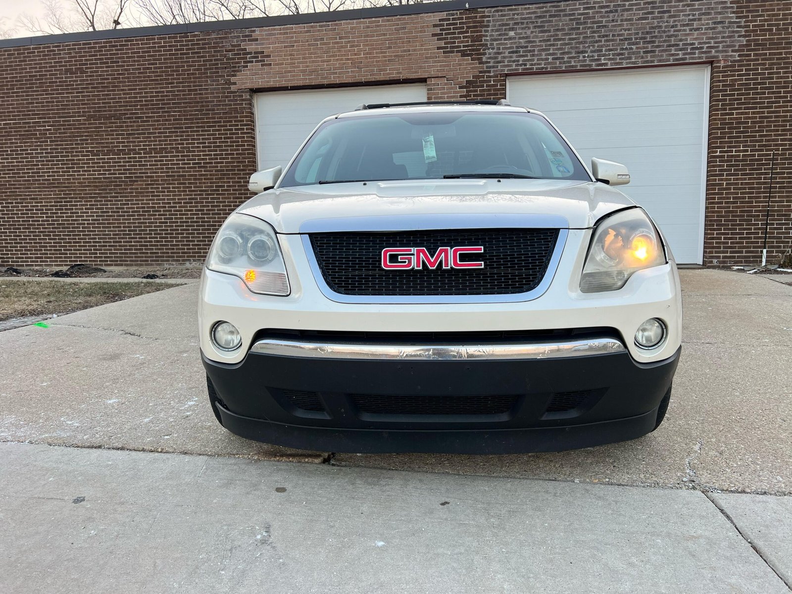 								GMC Acadia 2010 full									