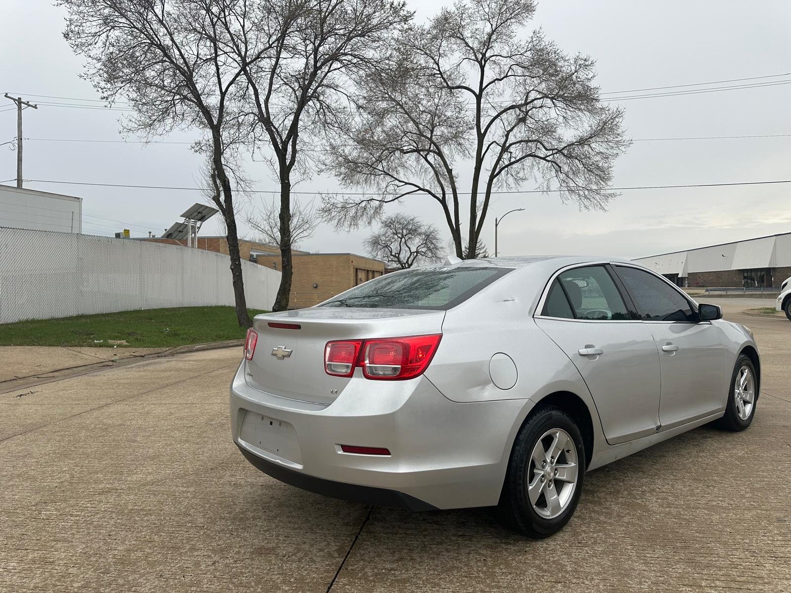 								Infiniti G37 X 2010 full									