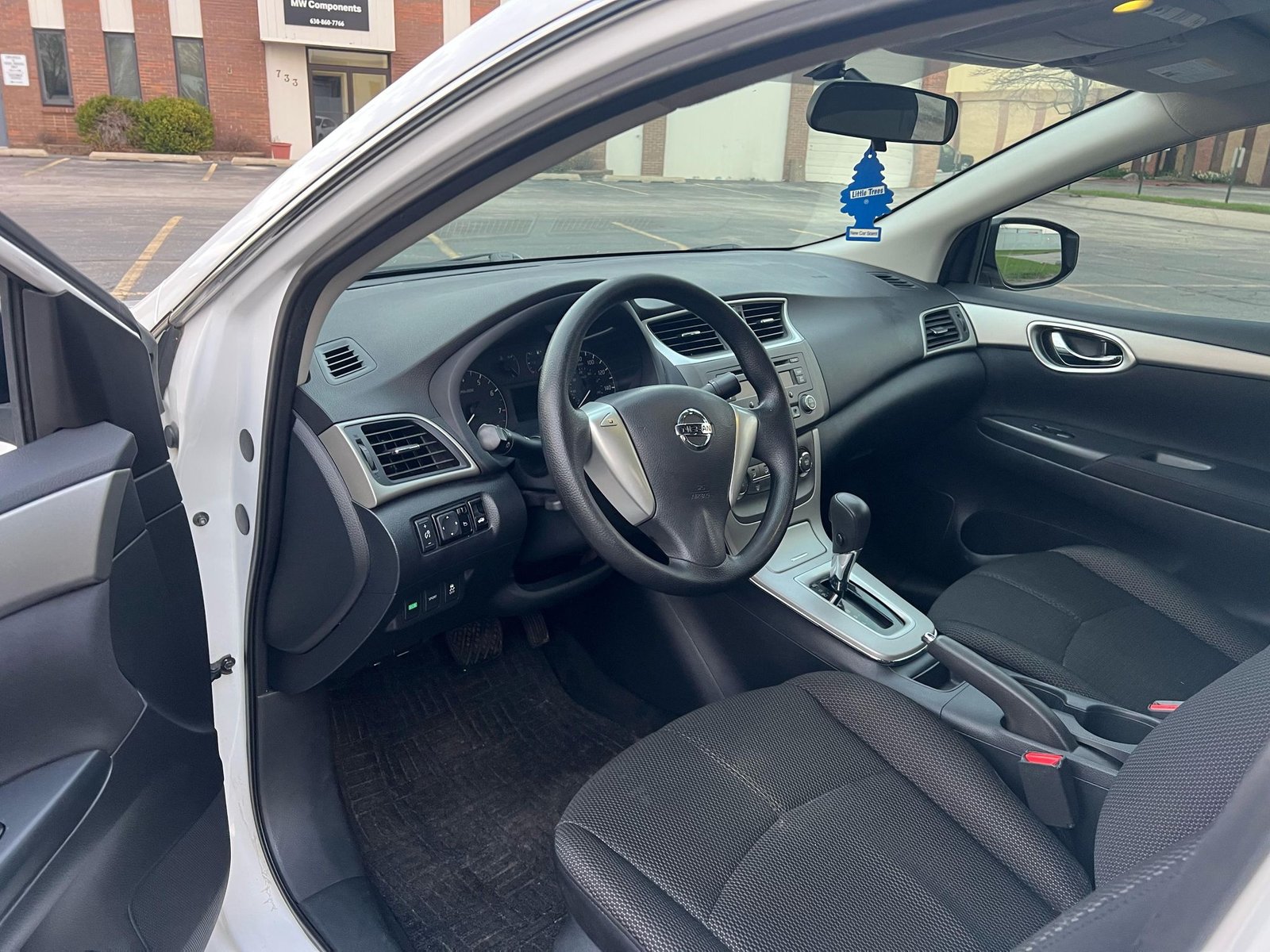 								Nissan Sentra 2013 full									